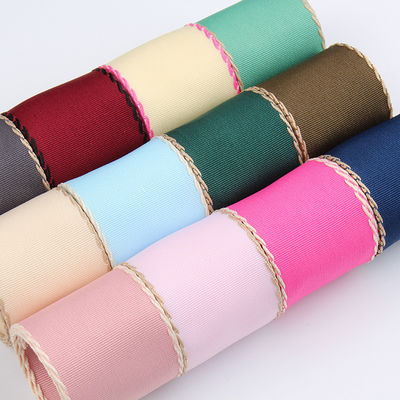 10mm-38mm 꿰매진 폴리에스터 거시 곡물 리본 ISO9001 솔리드 패턴